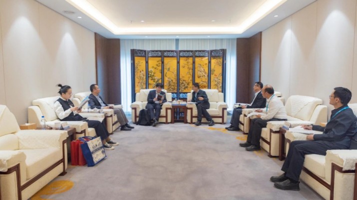 IM（中国）集团与中央财经大学座谈交流